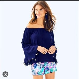 Lilly Pulitzer navy top with gold coin detail‎ XS